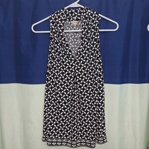 Max Studio sleeveless blouse